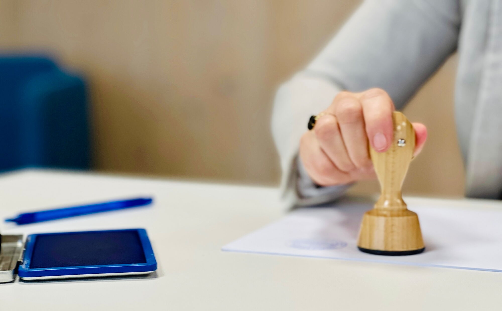 Traducciones juradas reconocidas por autoridades – Traducciones legales para documentos oficiales Traducciones juradas para autoridades – Traducciones oficiales y reconocidas por organismos y entidades